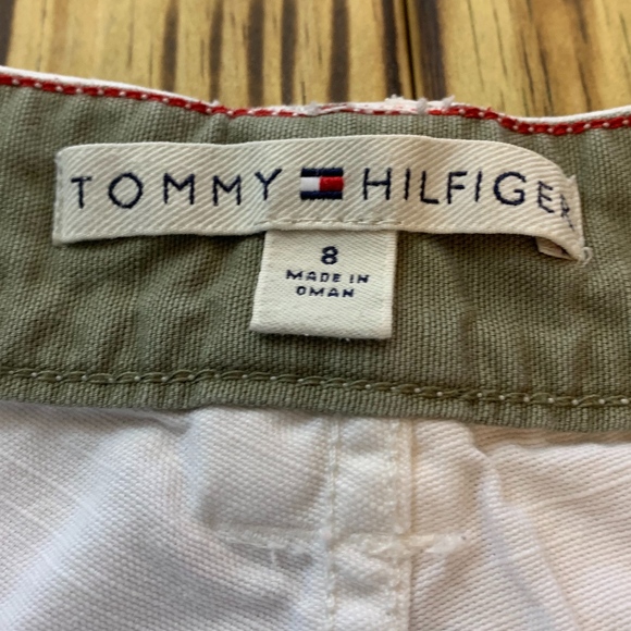 Tommy Hilfiger white shorts - Picture 2 of 5